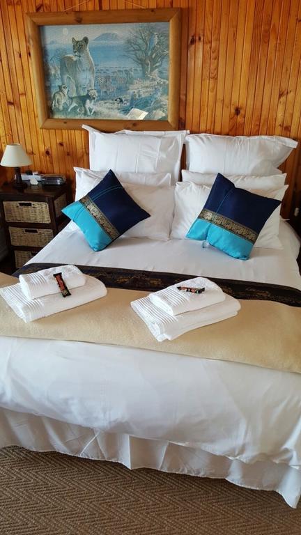 Tertia'S Logcabin Port Alfred Exterior photo